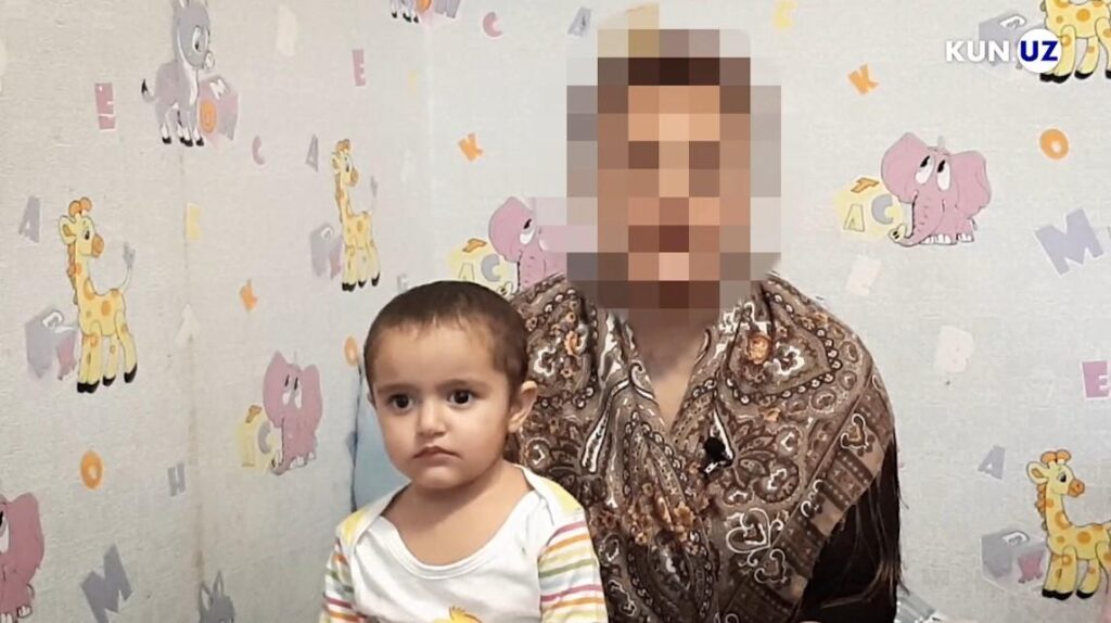 «Бизни хўрлаб, ўзга юртда ташлаб кетди». Россияда фарзандлари билан ёлғиз қолдирилган аёллар ҳикояси «Бизни хўрлаб, ўзга юртда ташлаб кетди». Россияда фарзандлари билан ёлғиз қолдирилган аёллар ҳикояси